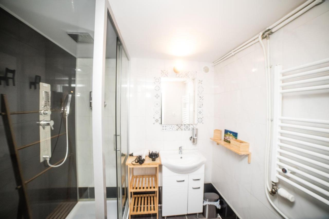 City Centre Hidden Gem! Apartment For Up To 3 People Bruxelles Eksteriør billede