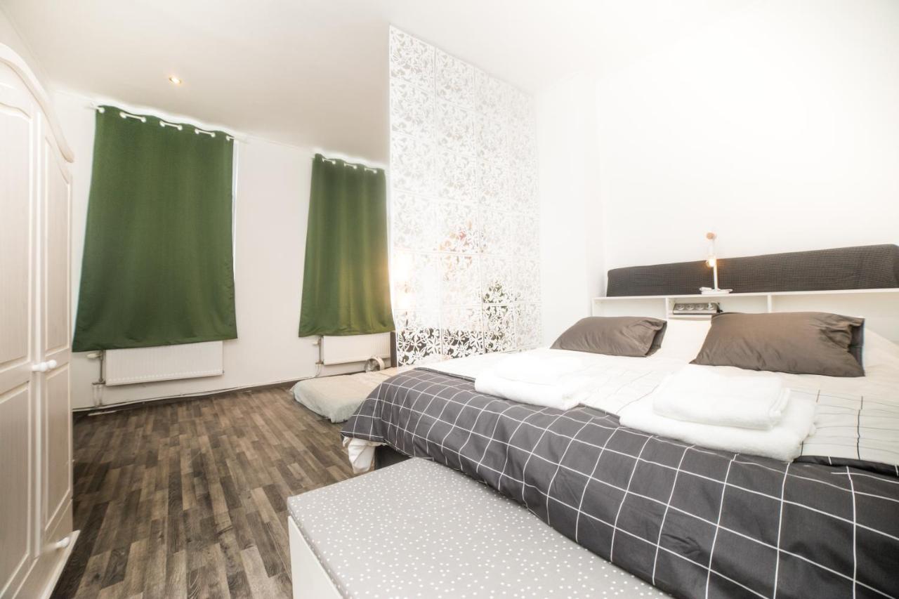City Centre Hidden Gem! Apartment For Up To 3 People Bruxelles Eksteriør billede