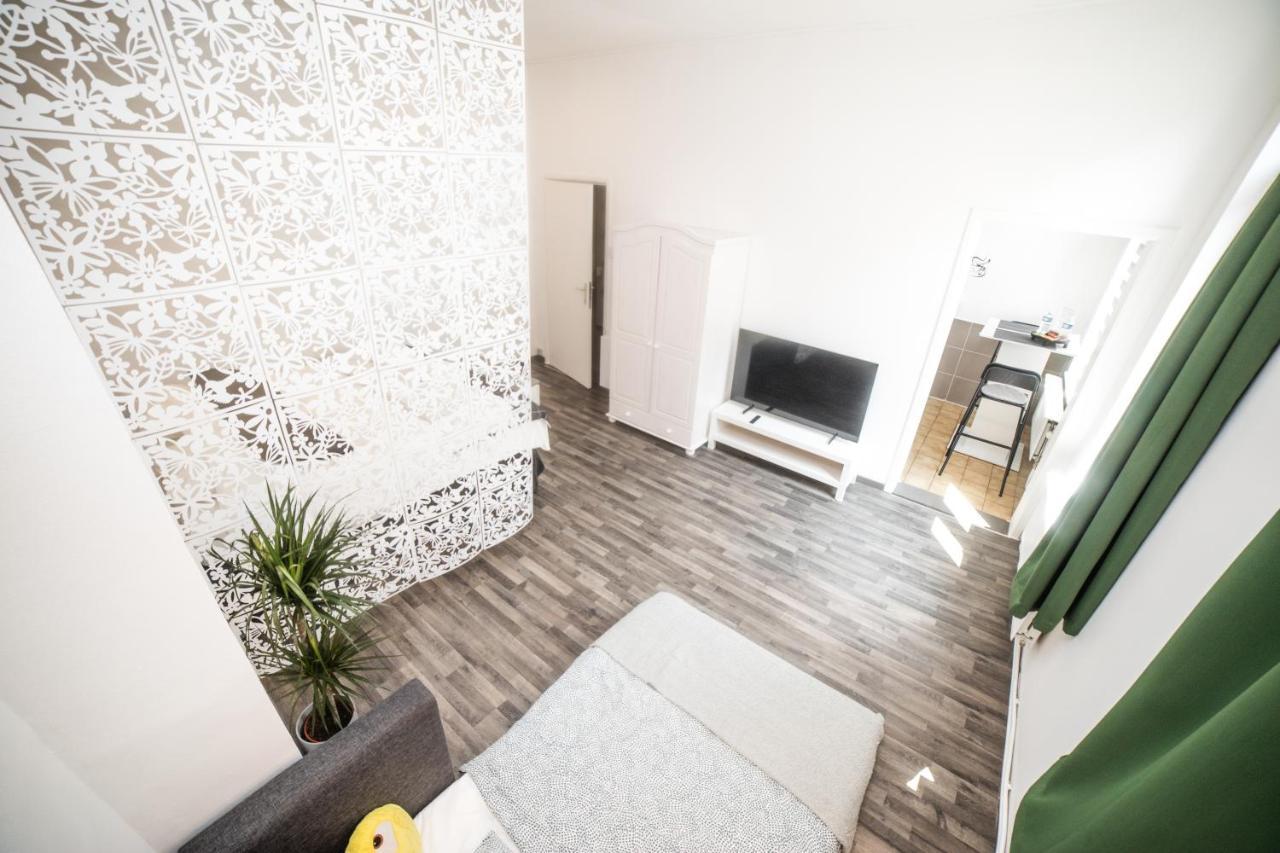 City Centre Hidden Gem! Apartment For Up To 3 People Bruxelles Eksteriør billede