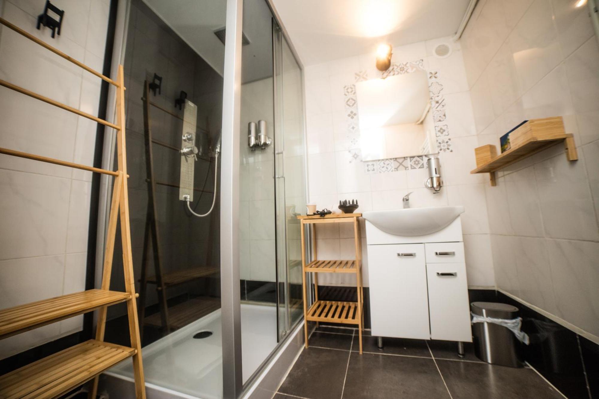 City Centre Hidden Gem! Apartment For Up To 3 People Bruxelles Eksteriør billede
